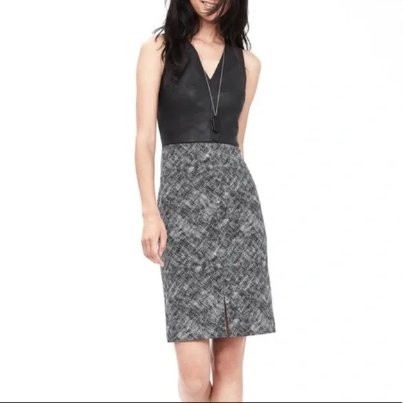 BANANA REPUBLIC Faux Leather Black Pencil Dress 4 BANANA REPUBLIC Faux Leather Black Pencil Dress 4